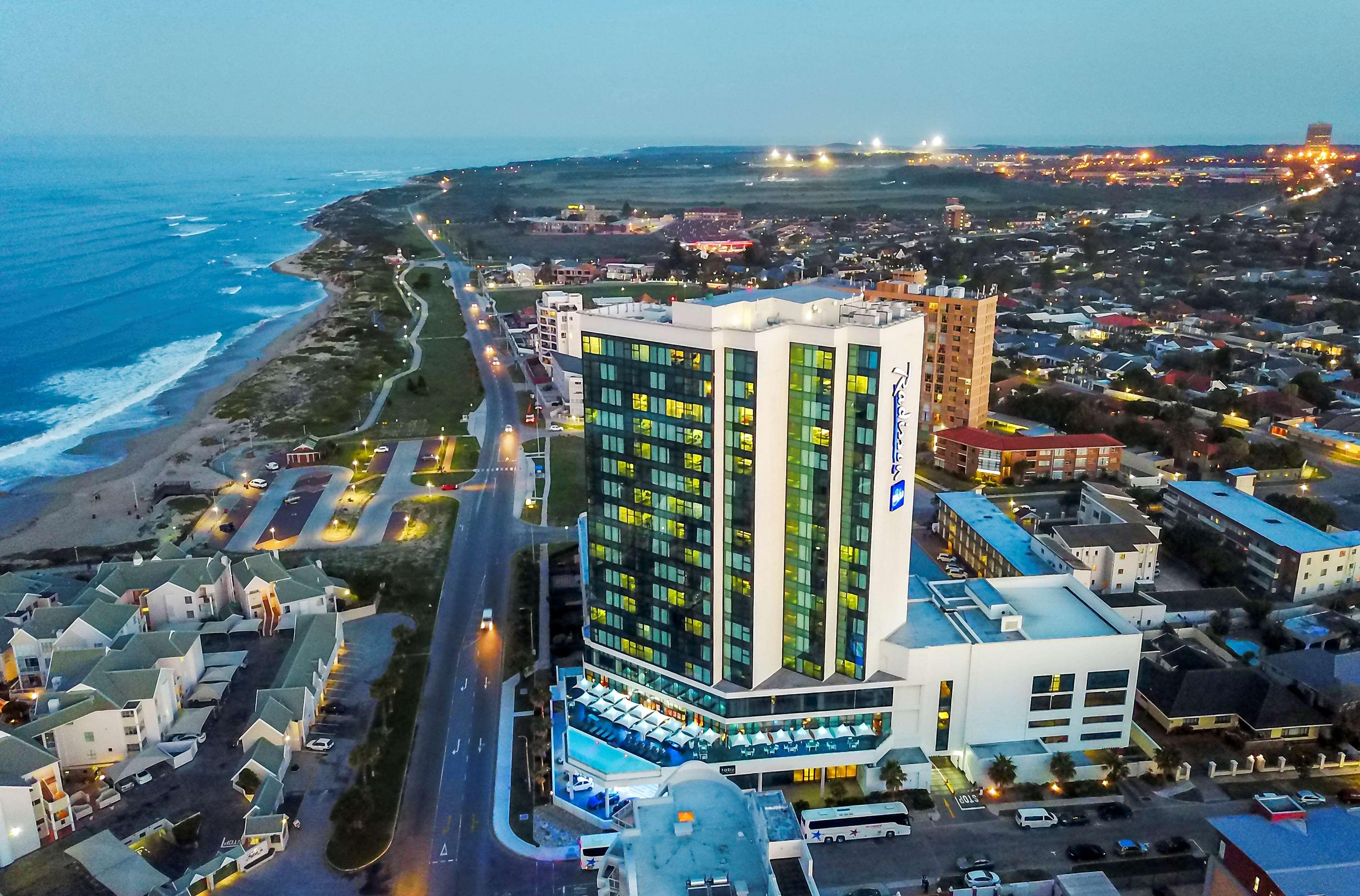 Radisson Blu Hotel, Port Elizabeth Exterior photo